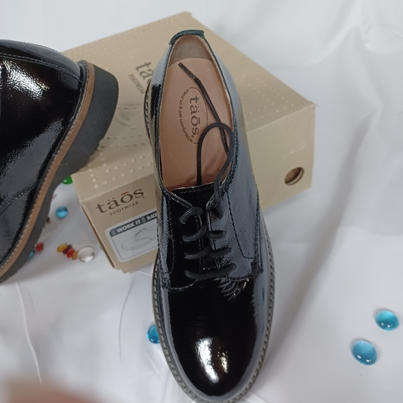 Taos womens sz 9 black patent leather Work it Oxford ♥️ - Picture 8 of 10